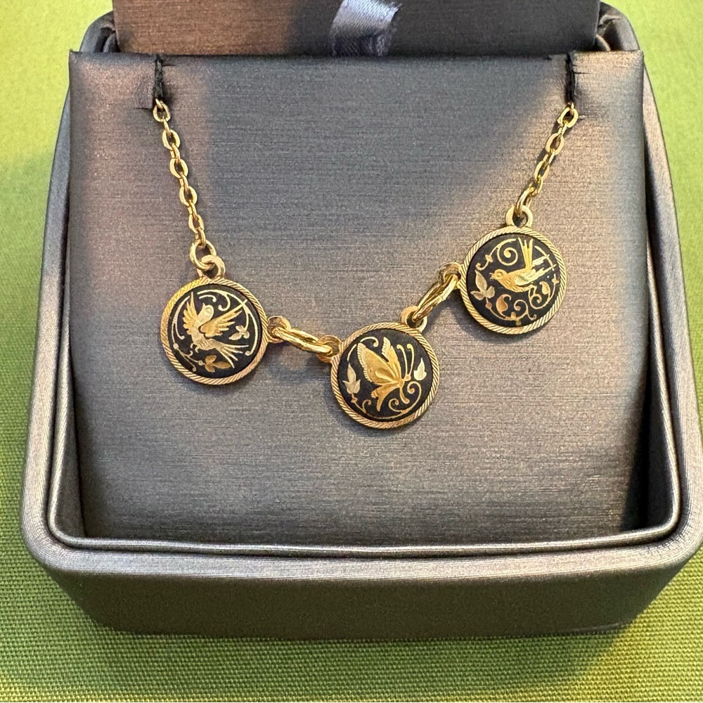 Antique Gold Toned Festoon Style Necklace